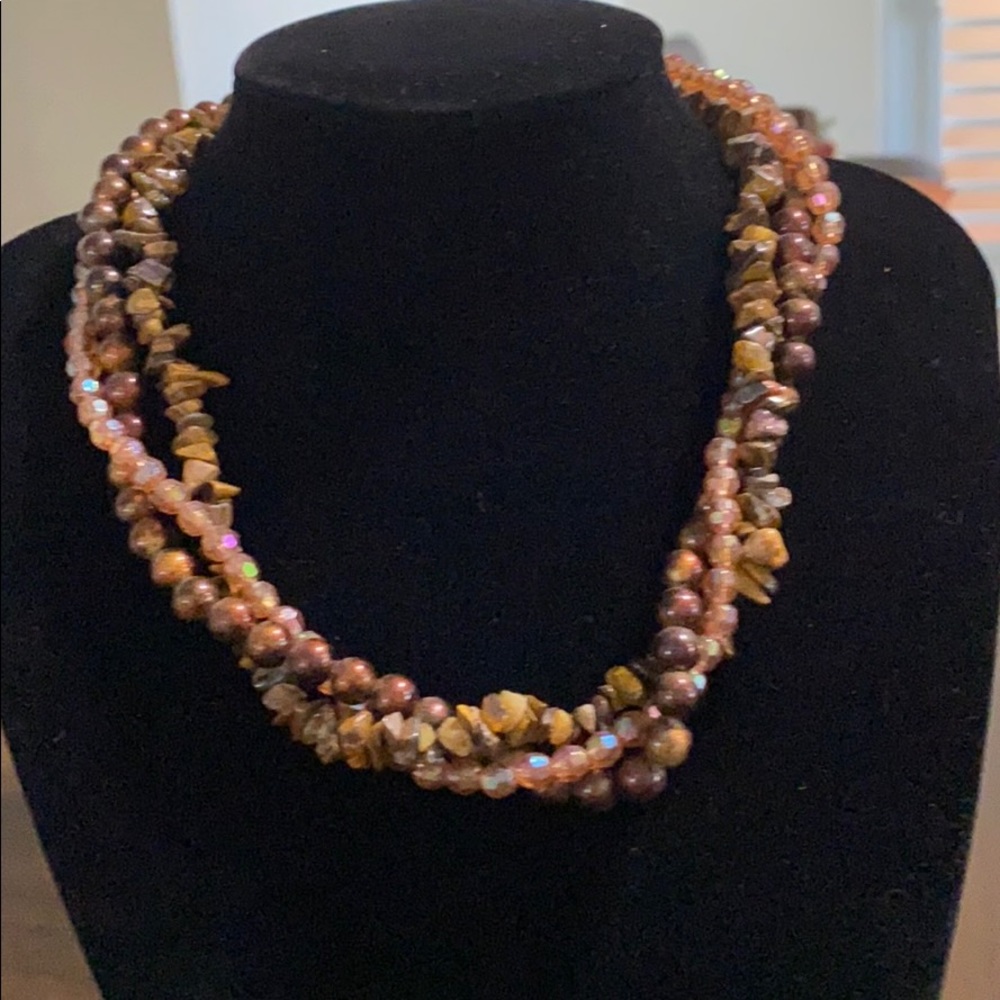 SALE 🔥Brown three strand necklace